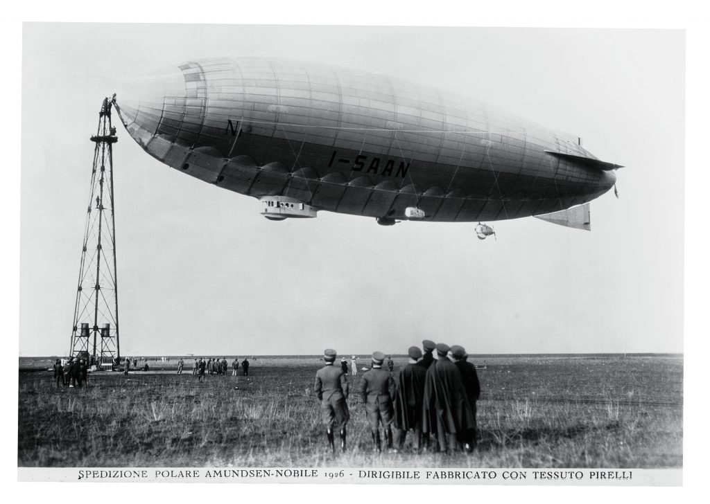 Il dirigibile Norge<br> conquista il Polo Nord:<br>fu anche un’“impresa Pirelli”