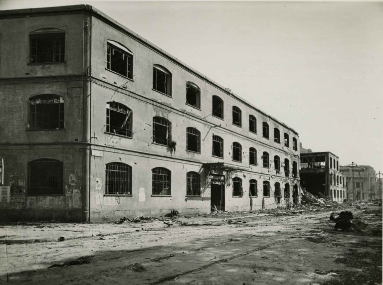 Vincenzo Aragozzini: dai reportage di fabbrica al racconto fotografico della modernità
