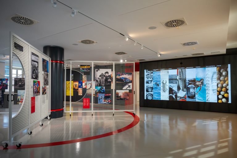 “L’officina dello sport”, la mostra di Fondazione Pirelli